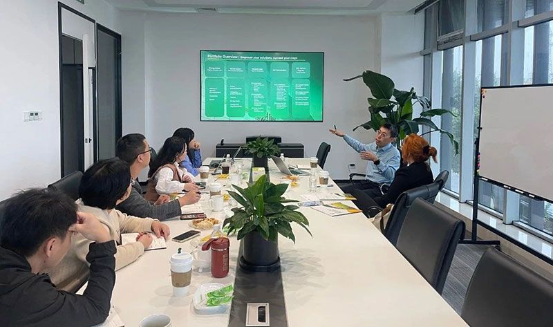 巴西國家植物保護(hù)產(chǎn)品協(xié)會專家訪問新朝陽，共探生物農(nóng)業(yè)合作新機(jī)遇